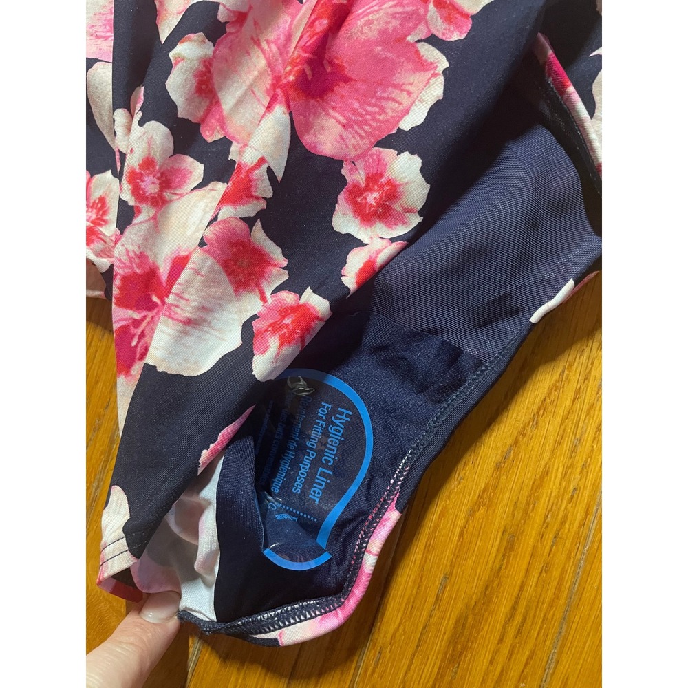 DKNY‎ Womens One-Piece Swimsuit Size 16 Printed Ruffled Poppy Scallop Nylon NWT - Picture 10 of 10
